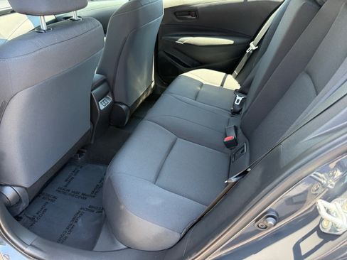Used 2025 Toyota Corolla LE FWD image 11