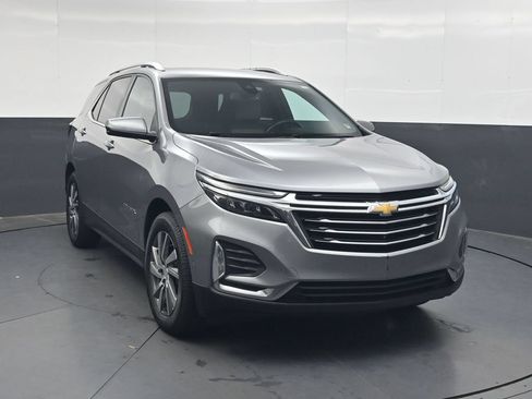 Used 2023 Chevrolet Equinox Premier FWD image 2
