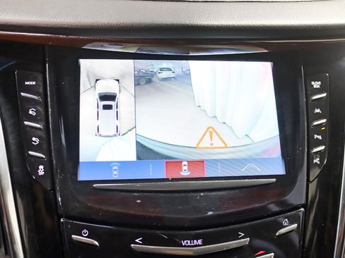 Used 2017 Cadillac Escalade ESV Luxury image 21