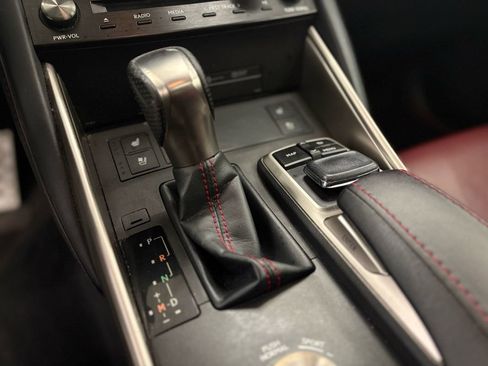 Used 2018 Lexus IS 300 F Sport image 33