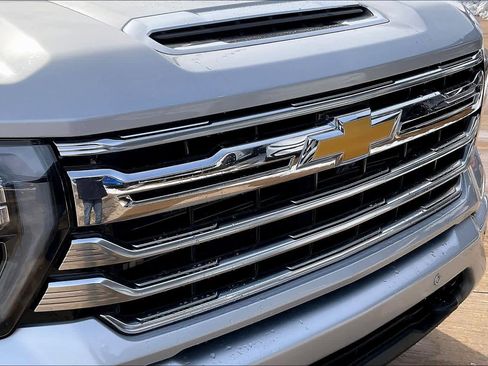 Used 2020 Chevrolet Silverado 2500 LTZ w/ LTZ Texas Edition image 29