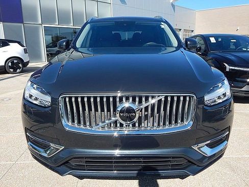 Certified 2022 Volvo XC90 T6 Inscription image 12