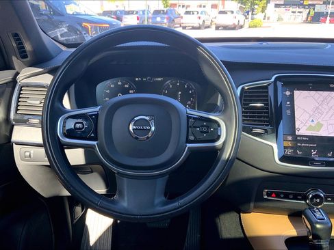 Used 2022 Volvo XC90 T6 Inscription w/ Advanced Package image 7