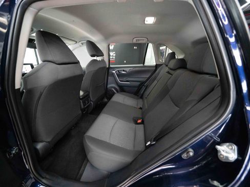 Used 2025 Toyota RAV4 XLE image 23