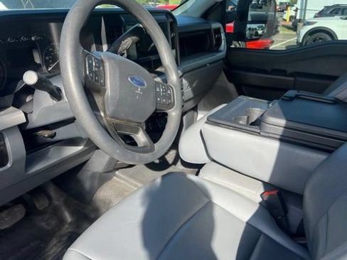 Used 2026 Ford F250 XL w/ 360-Degree Camera Package RWD image 7
