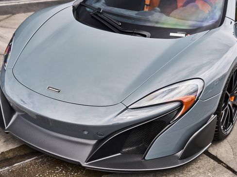 Used 2016 McLaren 675LT Coupe RWD image 7