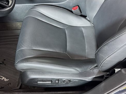 Used 2023 Honda Accord EX-L image 19