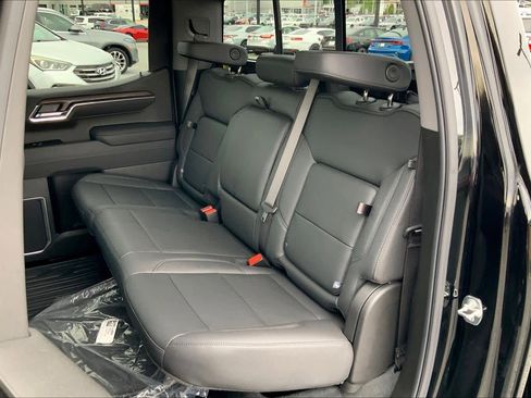 Used 2025 GMC Sierra 1500 SLT w/ SLT Premium Plus Package AWD/4WD image 20