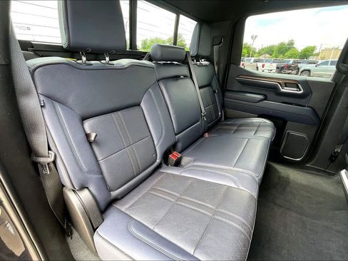 Used 2022 Chevrolet Silverado 1500 High Country w/ Z71 Off-Road Package AWD/4WD image 32