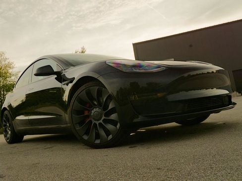 Used 2023 Tesla Model 3 Performance AWD/4WD image 9
