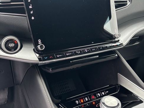 New 2026 Jeep Grand Wagoneer Limited image 15