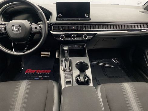 Used 2023 Honda Civic Sport image 21