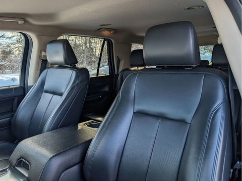 Used 2024 Ford Expedition Max XLT AWD/4WD image 17