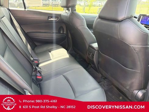 Used 2023 Toyota Corolla Cross XLE w/ Convenience Package FWD image 35