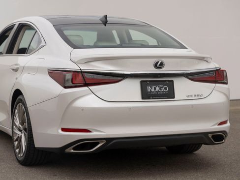 Used 2022 Lexus ES 350 w/ Accessory Package 2 FWD image 8