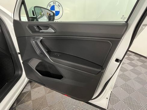 Used 2021 Volkswagen Tiguan SEL image 20