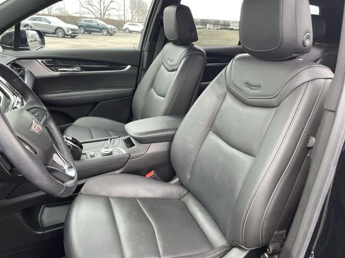 Certified 2023 Cadillac XT6 Premium Luxury image 12