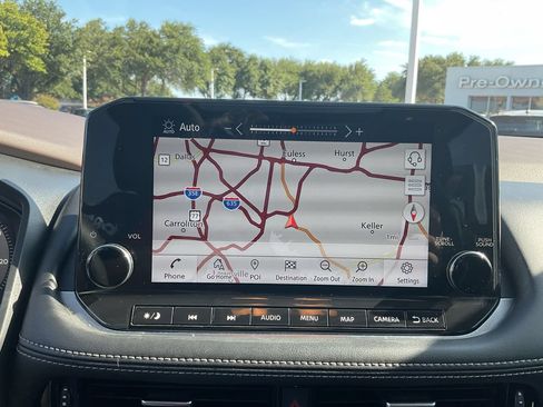 Used 2021 Nissan Rogue Platinum FWD image 19