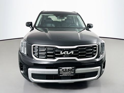 Used 2024 Kia Telluride S w/ S Sunroof Package FWD image 2