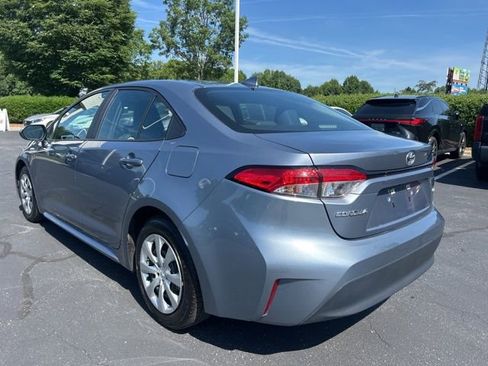 Used 2024 Toyota Corolla LE FWD image 9