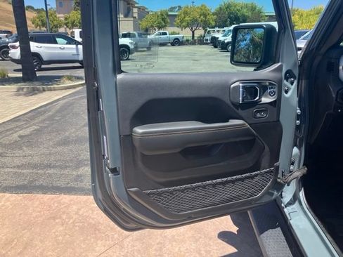 Certified 2025 Jeep Wrangler Unlimited Sahara AWD/4WD image 11