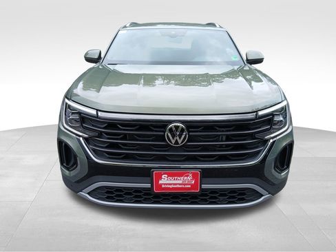 New 2026 Volkswagen Atlas Cross Sport SE image 8