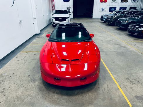Used 1997 Pontiac Firebird Trans Am image 2