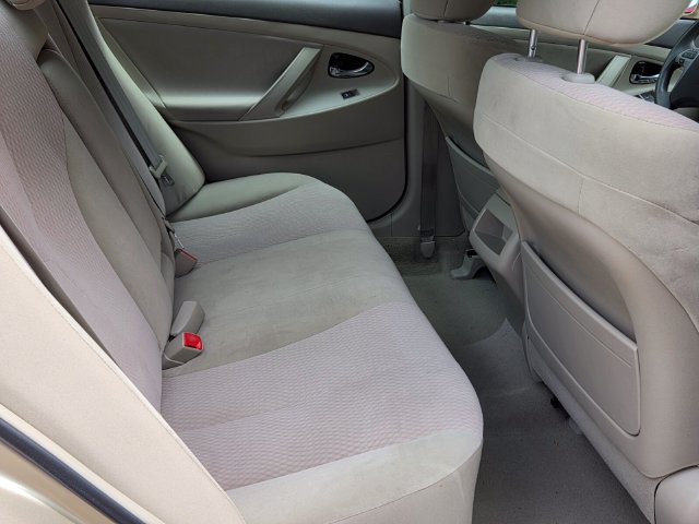 Used 2011 Toyota Camry LE w/ LE Extra-Value Pkg FWD image 17