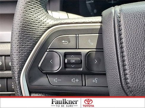 Used 2024 Toyota Tacoma TRD Sport AWD/4WD image 20