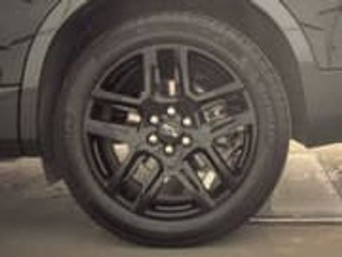 Used 2023 Chevrolet Blazer Premier image 5