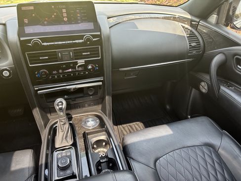 Used 2022 INFINITI QX80 Sensory w/ Cargo Package RWD image 21