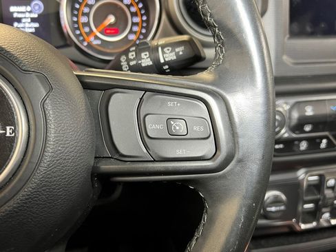 Certified 2022 Jeep Wrangler Unlimited Sport image 39