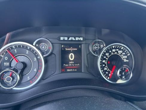 Used 2024 RAM 2500 Big Horn image 10