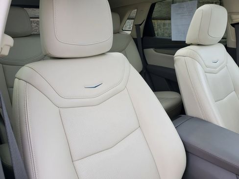 Used 2023 Cadillac XT5 Premium Luxury w/ LPO, Floor Liner Package image 36