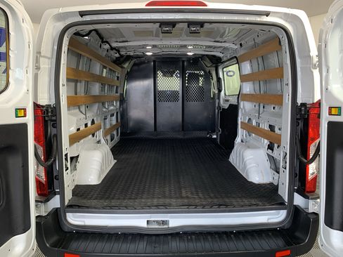 Used 2024 Ford Transit 250 Low Roof w/ Exterior Upgrade Package RWD image 29