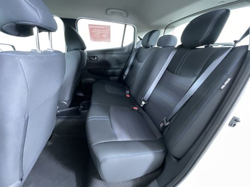 Certified 2025 Nissan Leaf S FWD image 21