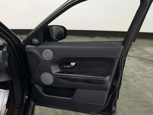 Used 2012 Land Rover Range Rover Evoque Dynamic image 21