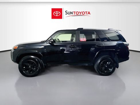 Used 2021 Toyota 4Runner SR5 Premium w/ Moonroof Package AWD/4WD image 7