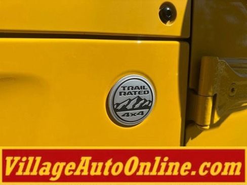 Used 2019 Jeep Wrangler Unlimited Sport w/ Technology Group AWD/4WD image 9