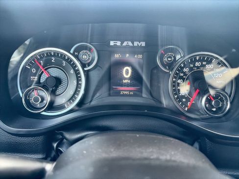 Used 2023 RAM 1500 Lone Star AWD/4WD image 11
