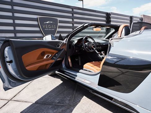 Used 2020 Audi R8 V10 AWD/4WD image 30