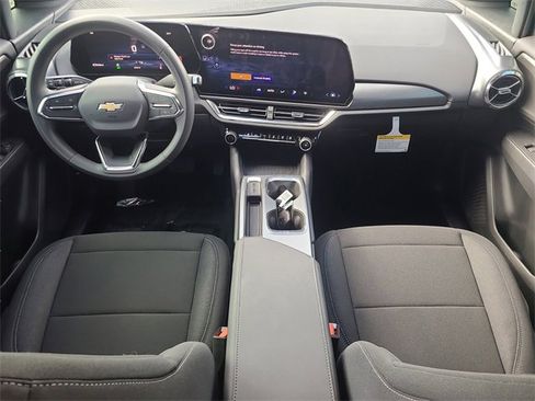 New 2026 Chevrolet Equinox EV LT image 12