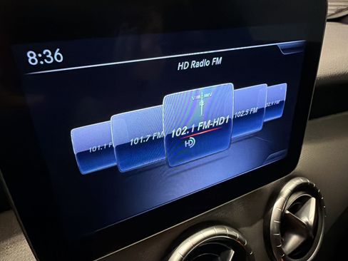 Used 2018 Mercedes-Benz CLA 250 image 21