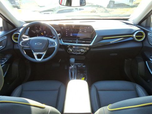 Certified 2024 Chevrolet Trax ACTIV w/ Sunroof Package image 20