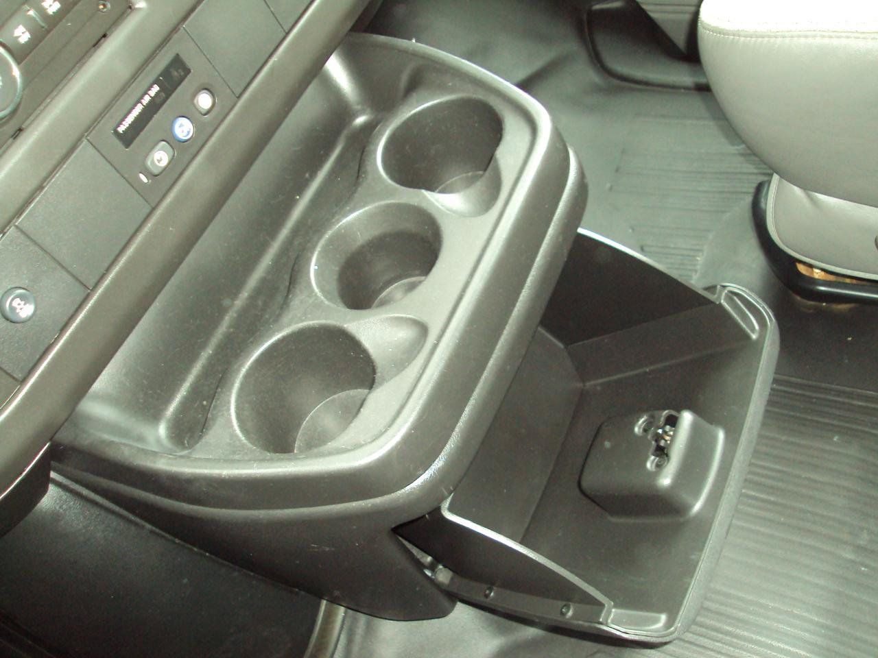 Used 2013 Chevrolet Express 1500 AWD image 22