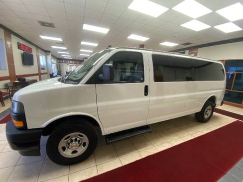 Used 2022 Chevrolet Express 3500 LS image 2