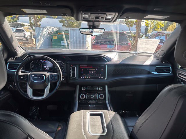 Used 2021 GMC Yukon Denali w/ Denali Ultimate Package AWD/4WD image 34