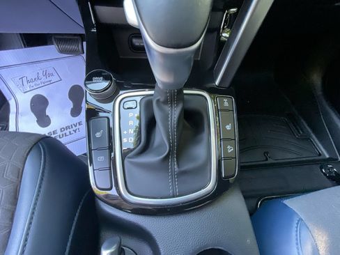 Used 2024 Kia Seltos S AWD/4WD image 30