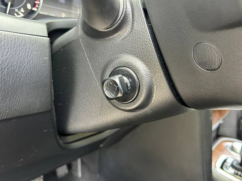 Used 2022 Nissan Armada SL AWD/4WD image 20