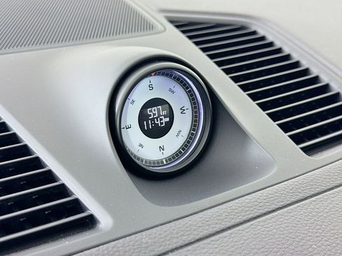 Certified 2022 Porsche Cayenne S image 18